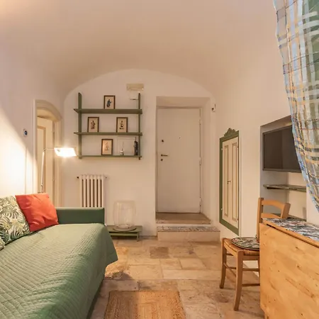 Extravacanza Station