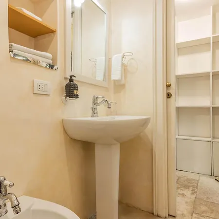 Extravacanza Station בארי