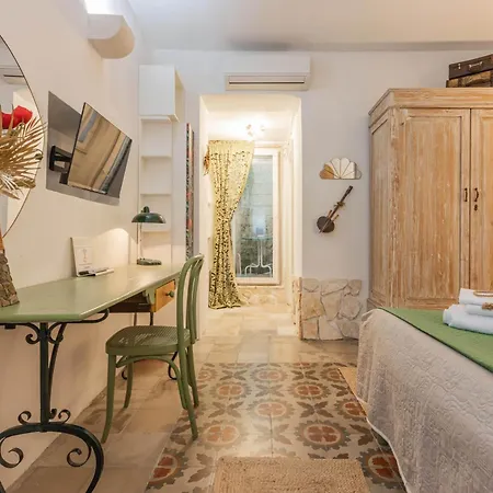 Extravacanza Station 바리